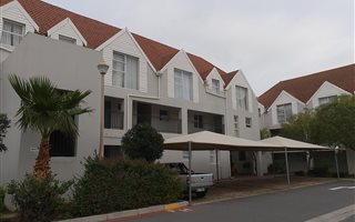 2 Bedroom Apartment in Gordons Bay Central