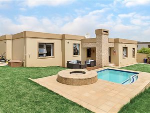 3 Bed House in Kyalami Hills