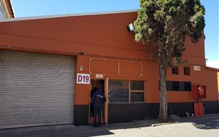 164 m² Industrial space in Steeledale