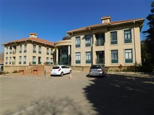 290 m² Office Space in Bryanston