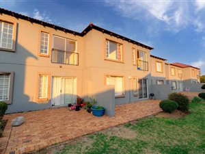 2 Bed Apartment in Wilgeheuwel