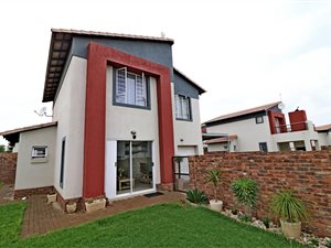 2 Bed House in Oukraal Estate