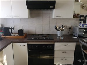 1 Bed Apartment in Helderkruin