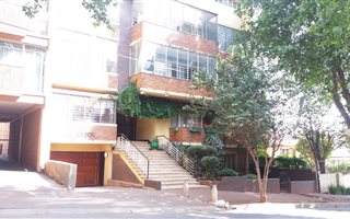 2 Bedroom Apartment in Yeoville