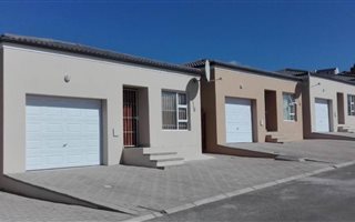 3 Bedroom House in White City