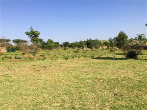 1690 m² Land available in Kameeldrift East