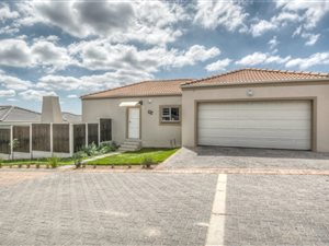 3 Bedroom House in Westbrook