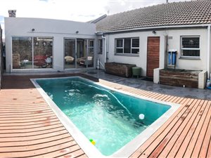 3 Bed House in Strandfontein