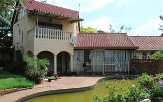 3 Bedroom House in Rhodesfield