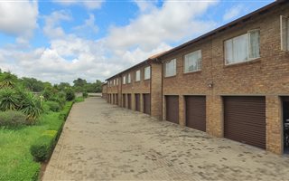 4 Bedroom Townhouse in Theresa Park