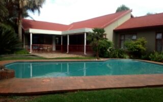 5 Bedroom House in Flora Gardens
