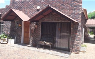 2 Bedroom House in Vryburg