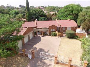 3 Bed House in Sunward Park