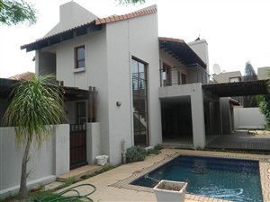 3 Bed House in Silver Lakes Golf Estate