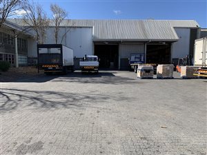 3270 m² Industrial space in Elsies River Industrial