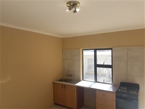 1 Bedroom Garden Cottage in Townsview