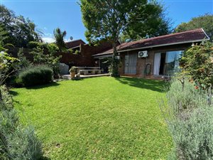 2 Bed Townhouse in Waterkloof Heights