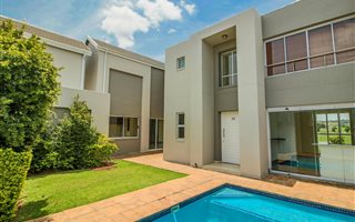 3 Bedroom House in Eagle Canyon Golf Estate