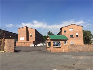 1 Bed Apartment in Elandsfontein AH