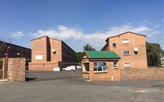1 Bedroom Apartment in Elandsfontein AH