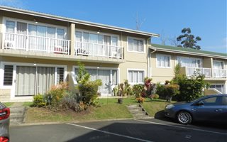 2 Bedroom Apartment in Mt Edgecombe