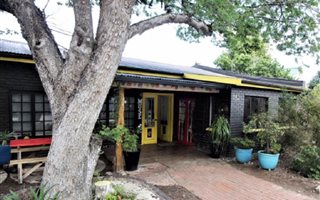 Retail space in Old Place