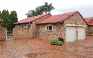 2 Bedroom Townhouse in Randpark Ridge