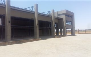 1800 m² Commercial space in Middelburg