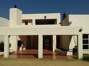 6 Bed House in Observatory
