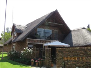 4 Bed House in Lochvaal