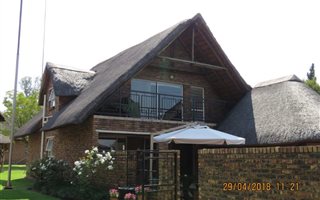 4 Bedroom House in Loch Vaal