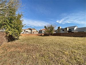 650 m² Land available in Newmark Estate