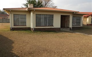 3 Bedroom House in Barry Hertzog Park