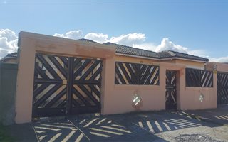 3 Bedroom House in Dennemere