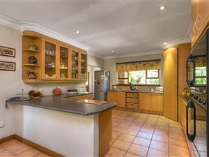 4 Bed House in Fairland