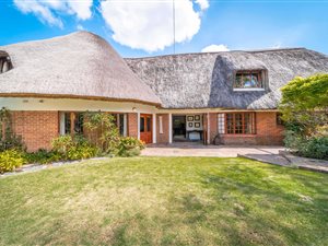 5 Bed House in Assagay