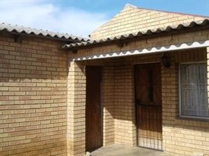 2 Bedroom House in Motherwell