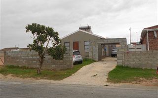 3 Bedroom House in Bloemendal