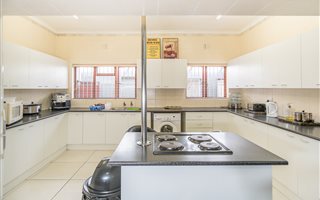 3 Bedroom House in Parow Valley