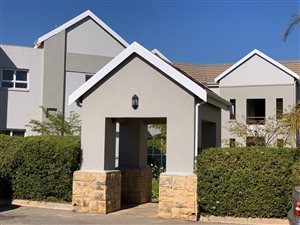 2 Bed Apartment in Eagle Canyon Golf Estate