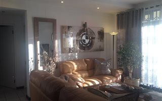 2 Bedroom Apartment in Bloubergrant