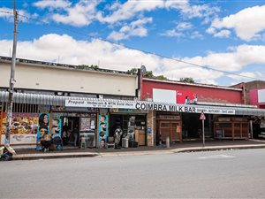 1788 m² Commercial space in Bertrams