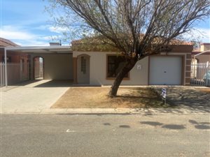 3 Bed House in Mandela View