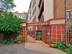 1 Bed Apartment in Parktown