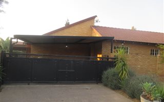 3 Bedroom House in Thatchfield