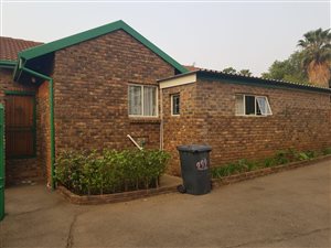 3 Bed House in The Reeds