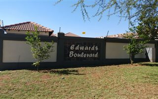 2 Bedroom Townhouse in Heatherview