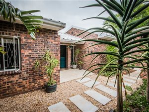 House in Oatlands North