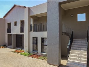 2 Bed Apartment in Summerset
