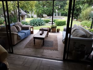 4 Bed House in Lombardy East